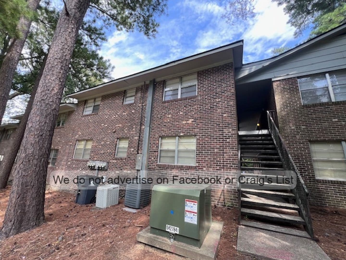 Fayetteville Apartment: 1021 W. Rowan Street