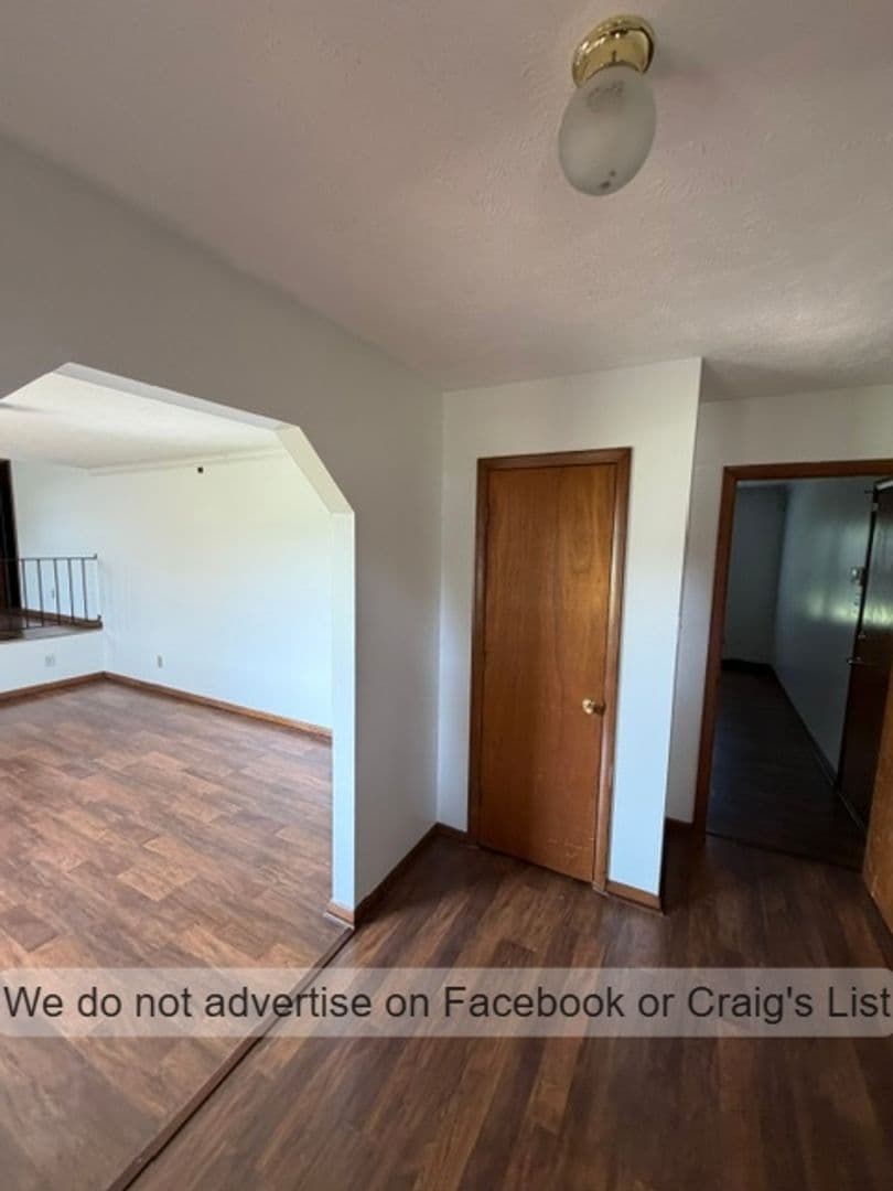 Fayetteville House: 7796 Adrian Drive