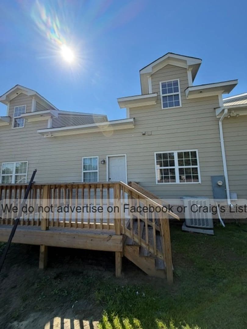 Fayetteville House: 129 Willborough Avenue