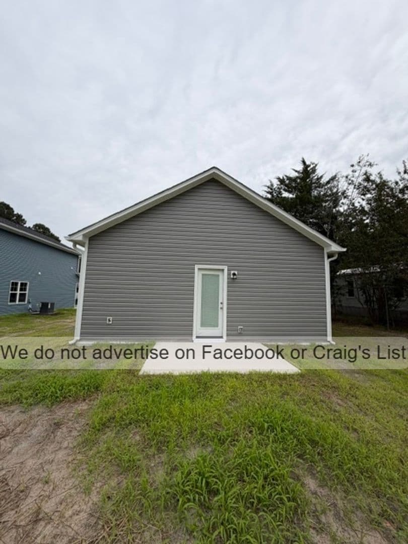 Spring Lake House: 728 Chapel Hill Road