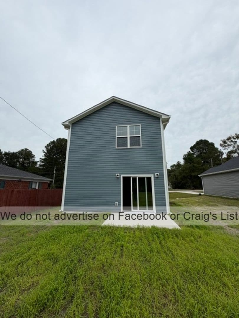 Spring Lake House: 722 Chapel Hill Road