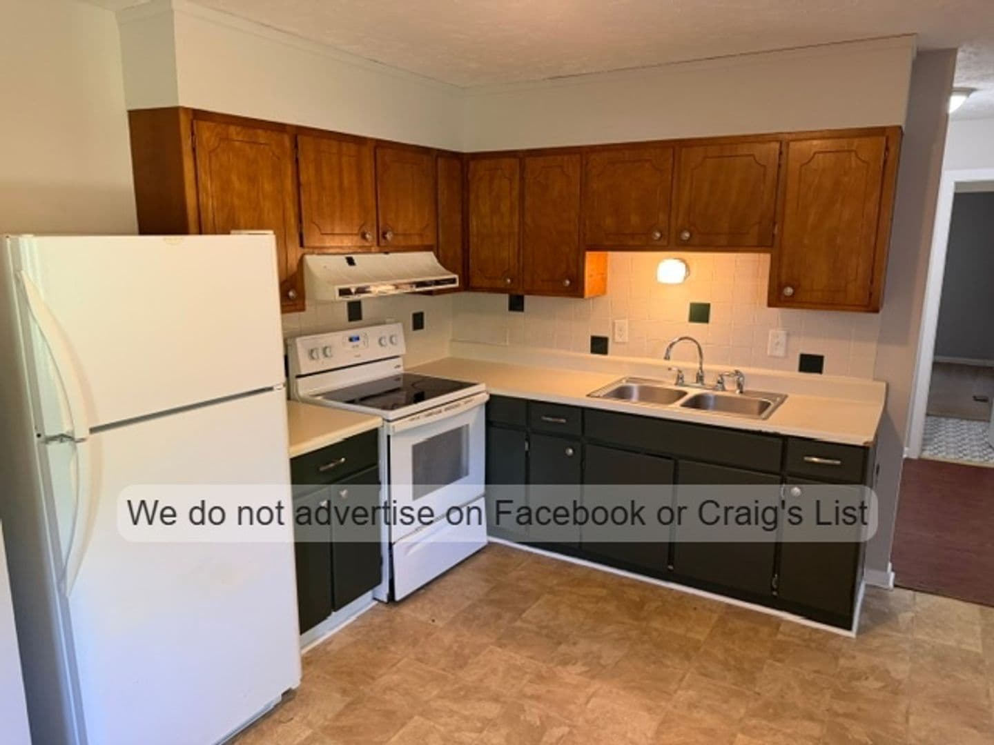 Fayetteville House: 6494 Pleasant Street