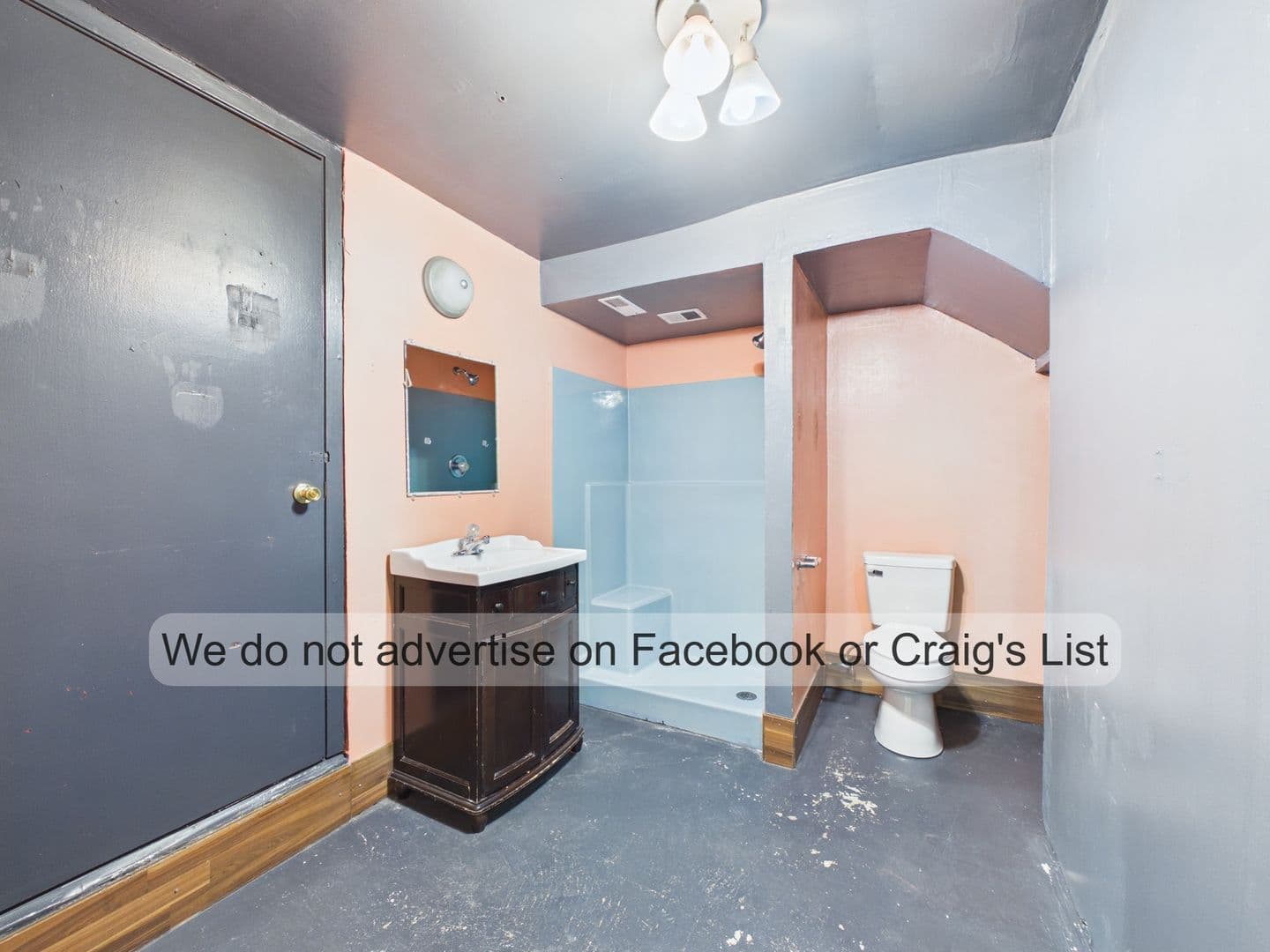 Fayetteville House: 5706 Selkirk Place