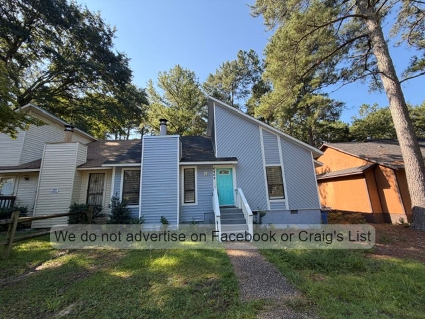Fayetteville House: 6469 Kelmscot Court