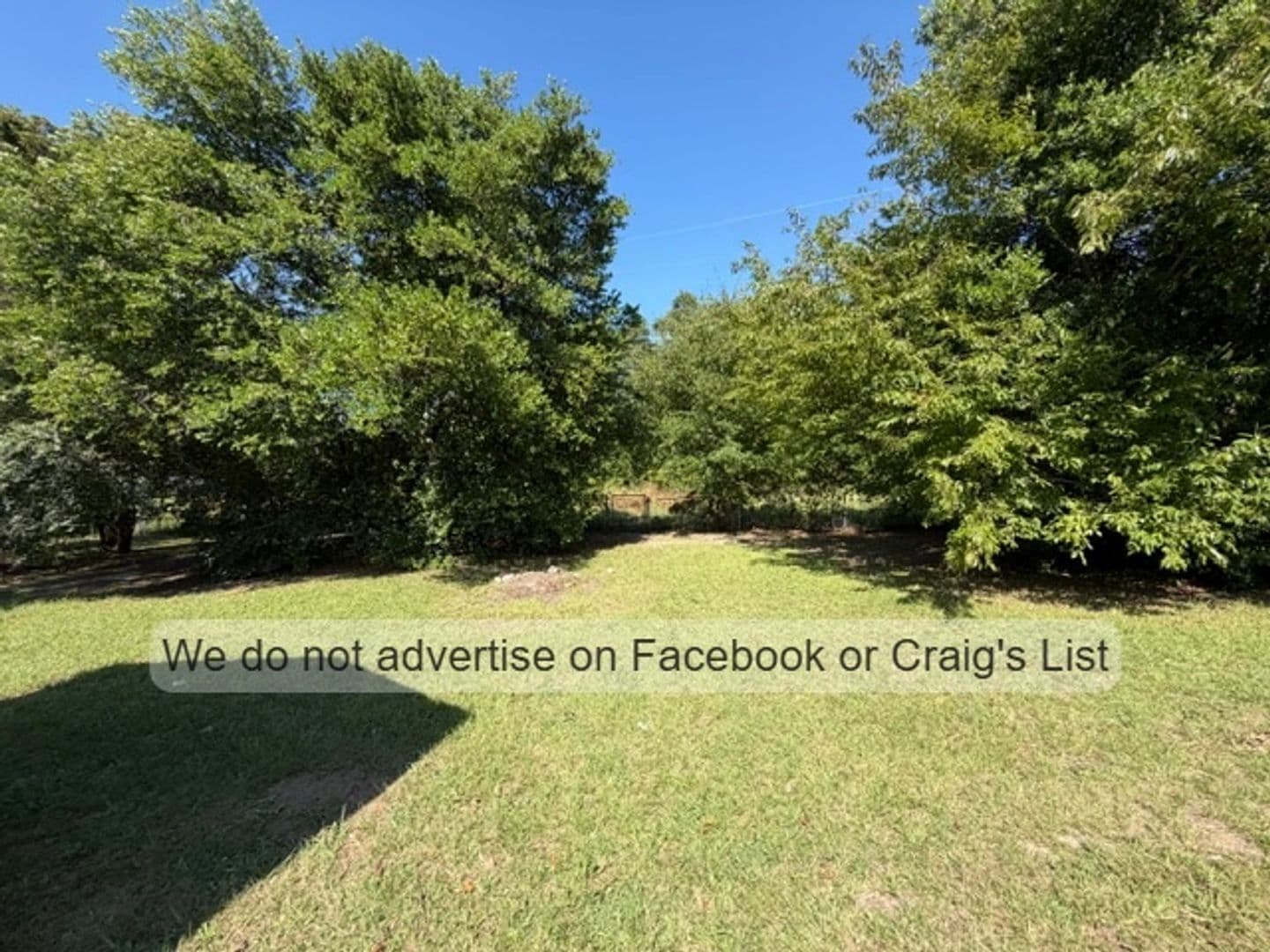 Fayetteville House: 6494 Pleasant Street