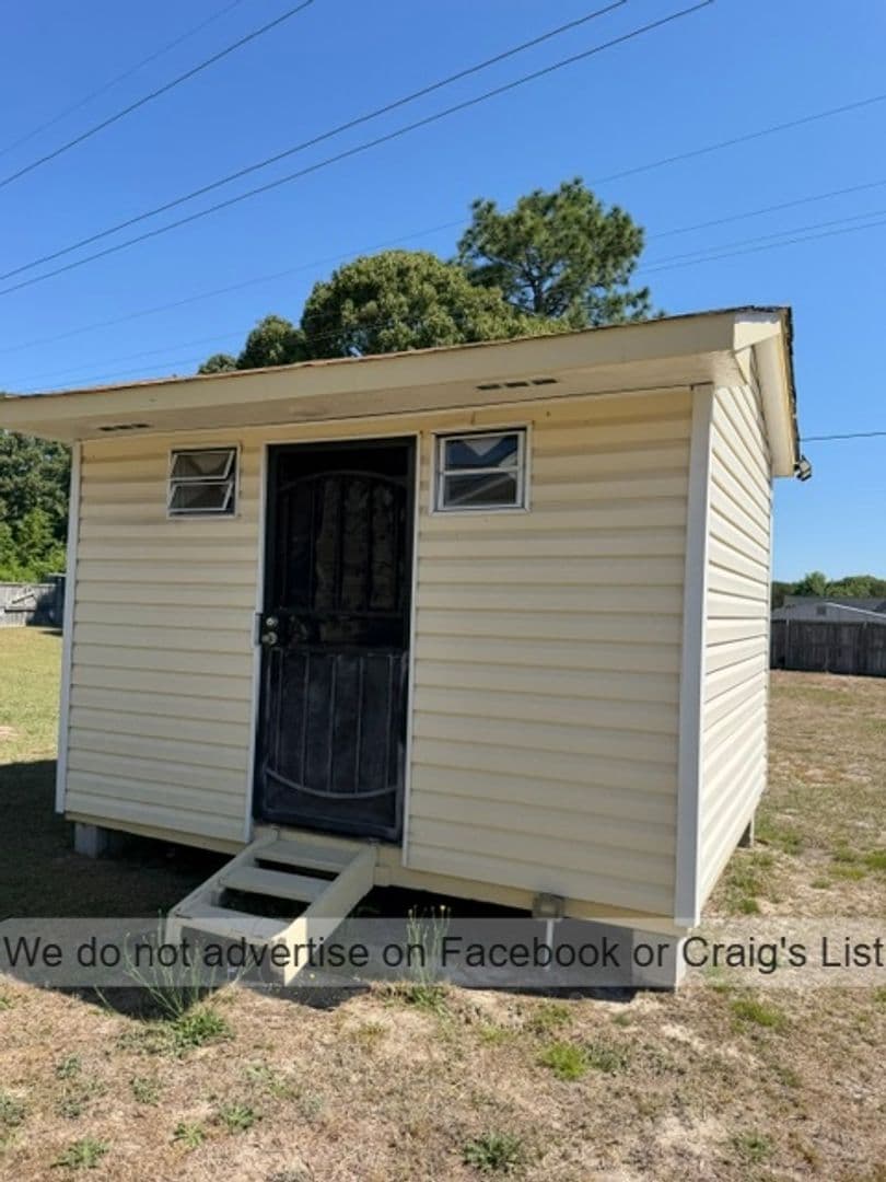 Raeford House: 108 Peregrine Place