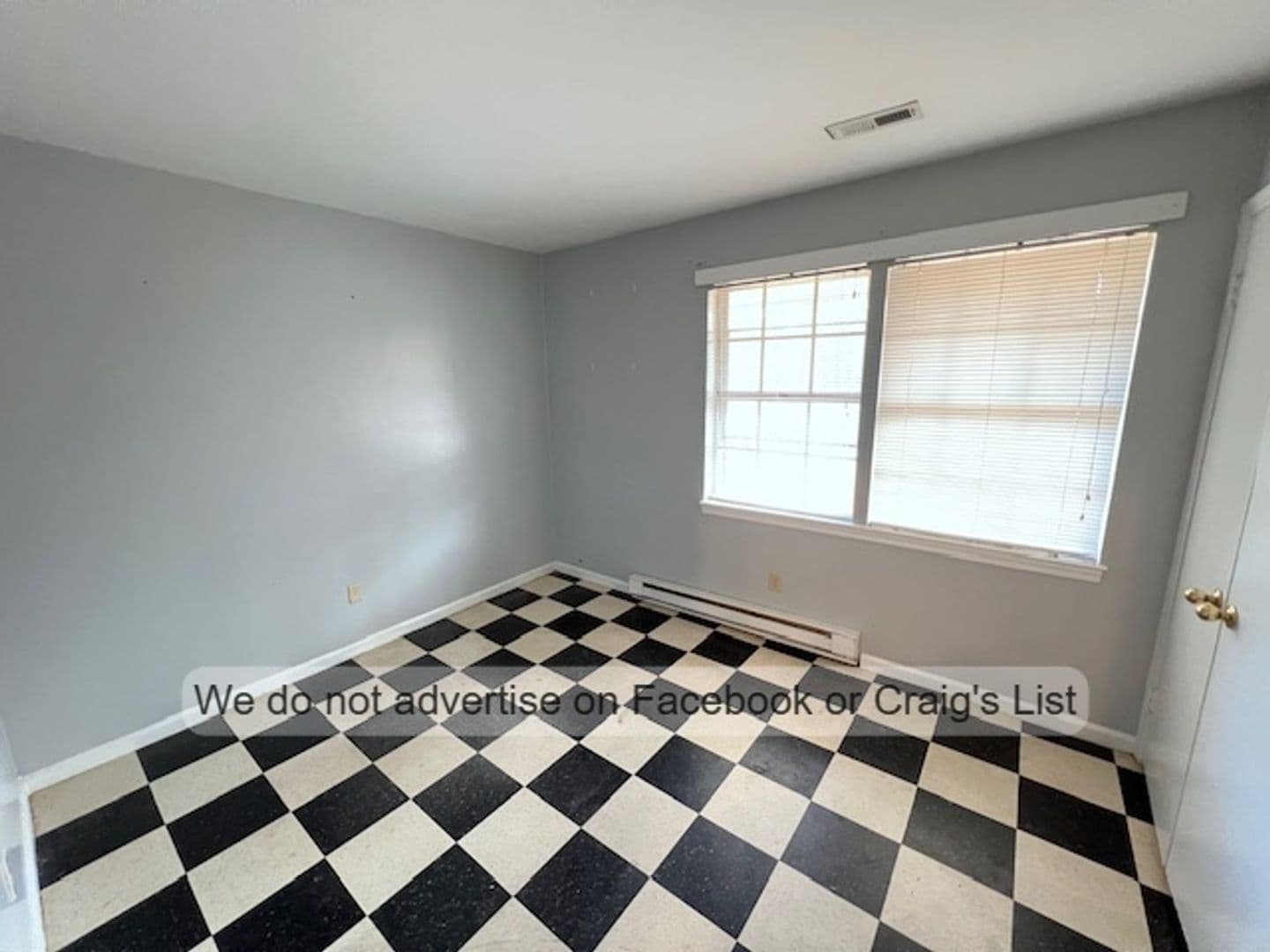 Fayetteville House: 650 Walker Street