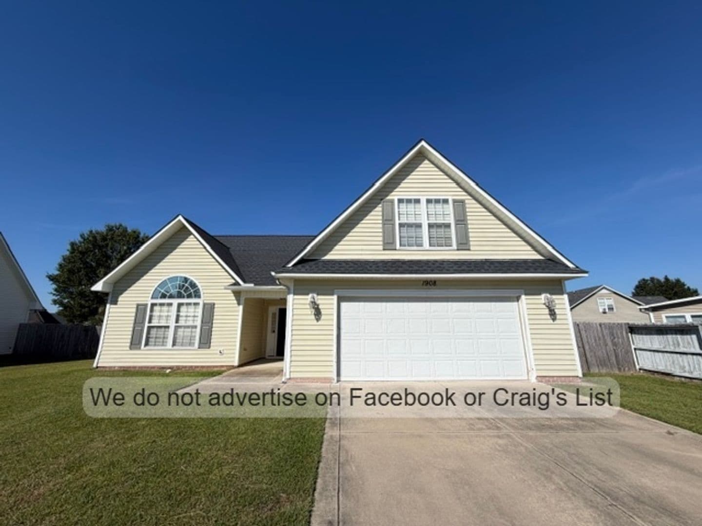 Fayetteville House: 1908 Lioncoward Drive