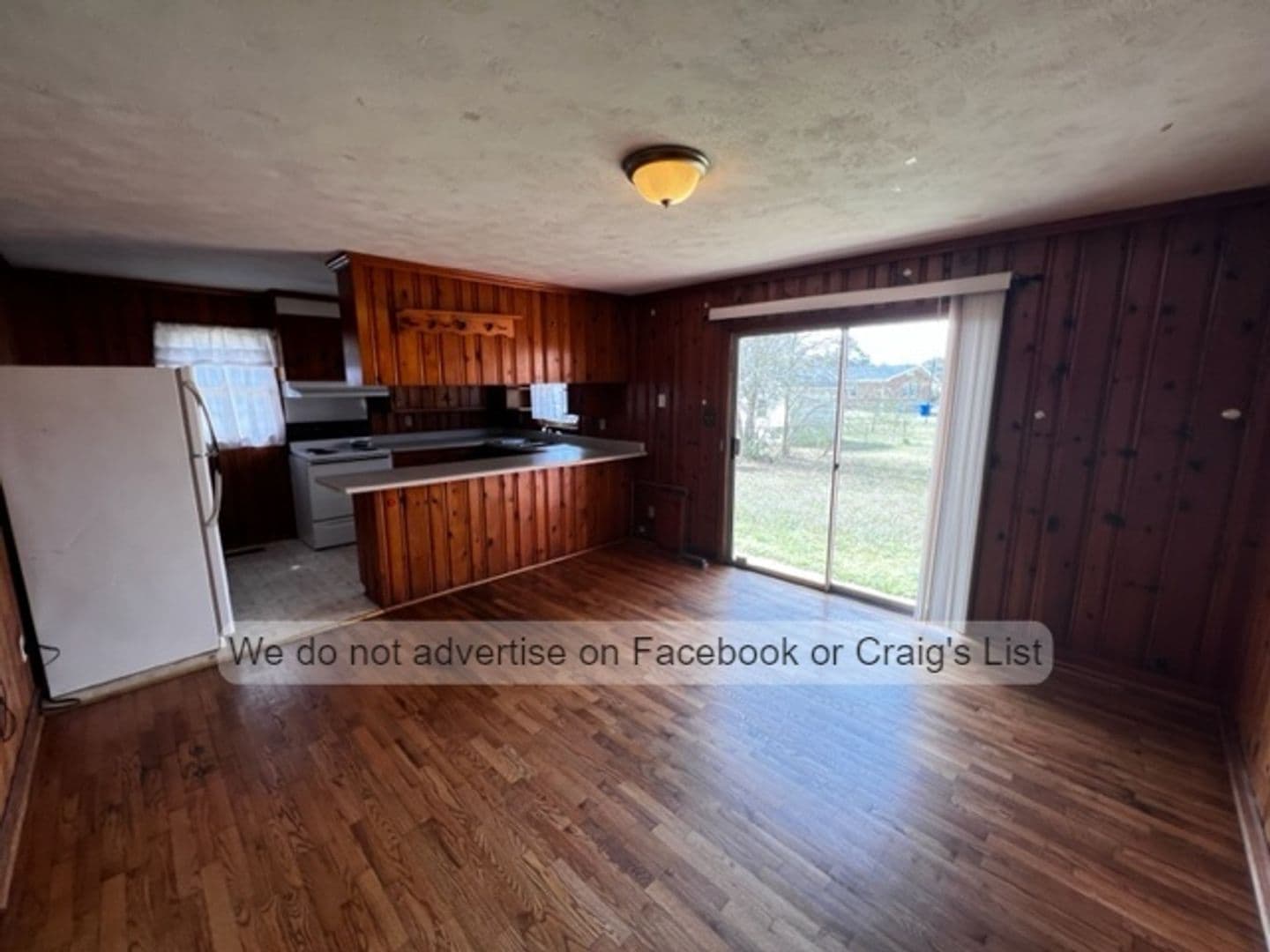 Fayetteville House: 2022 Buckhorn Road