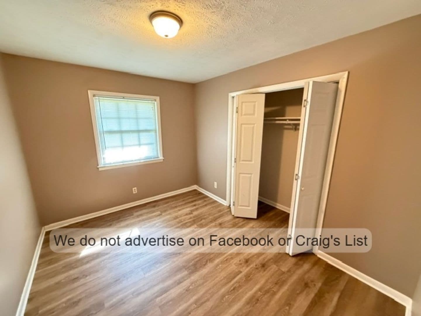 Fayetteville House: 806 Hicks Avenue