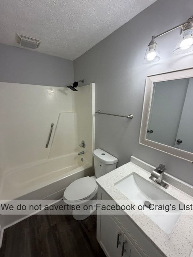 Fayetteville House: 6469 Kelmscot Court
