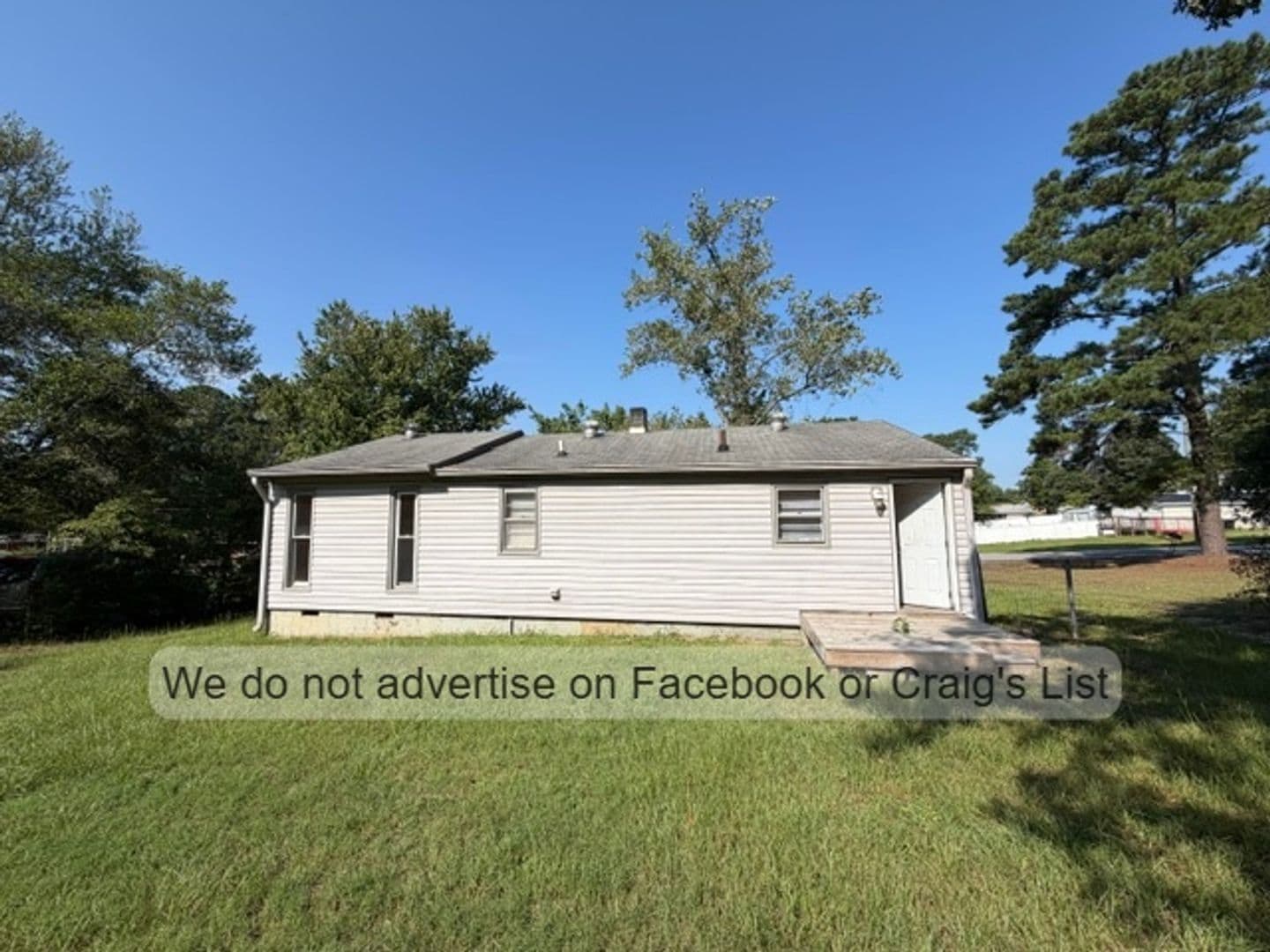 Fayetteville House: 2817 Pine Springs Drive