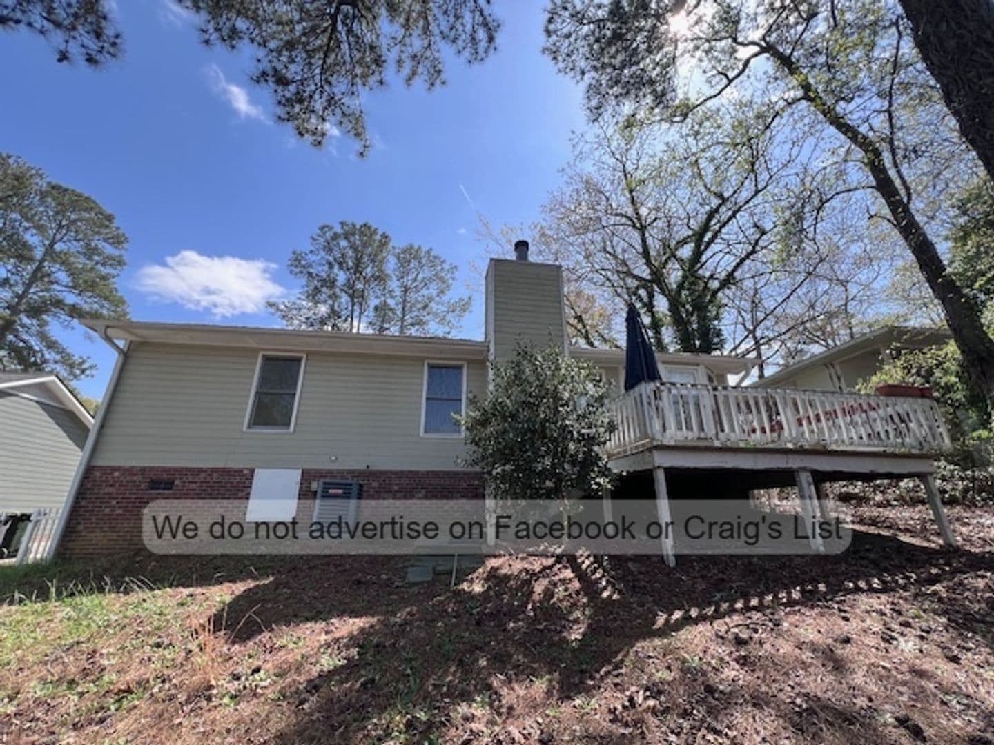 Fayetteville House: 1728 Lyon Road