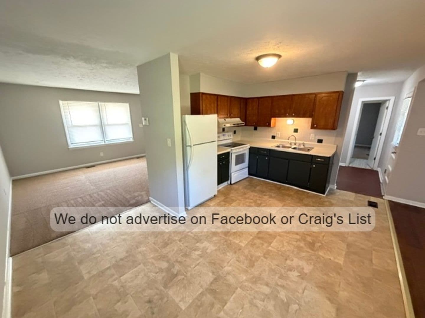 Fayetteville House: 6494 Pleasant Street