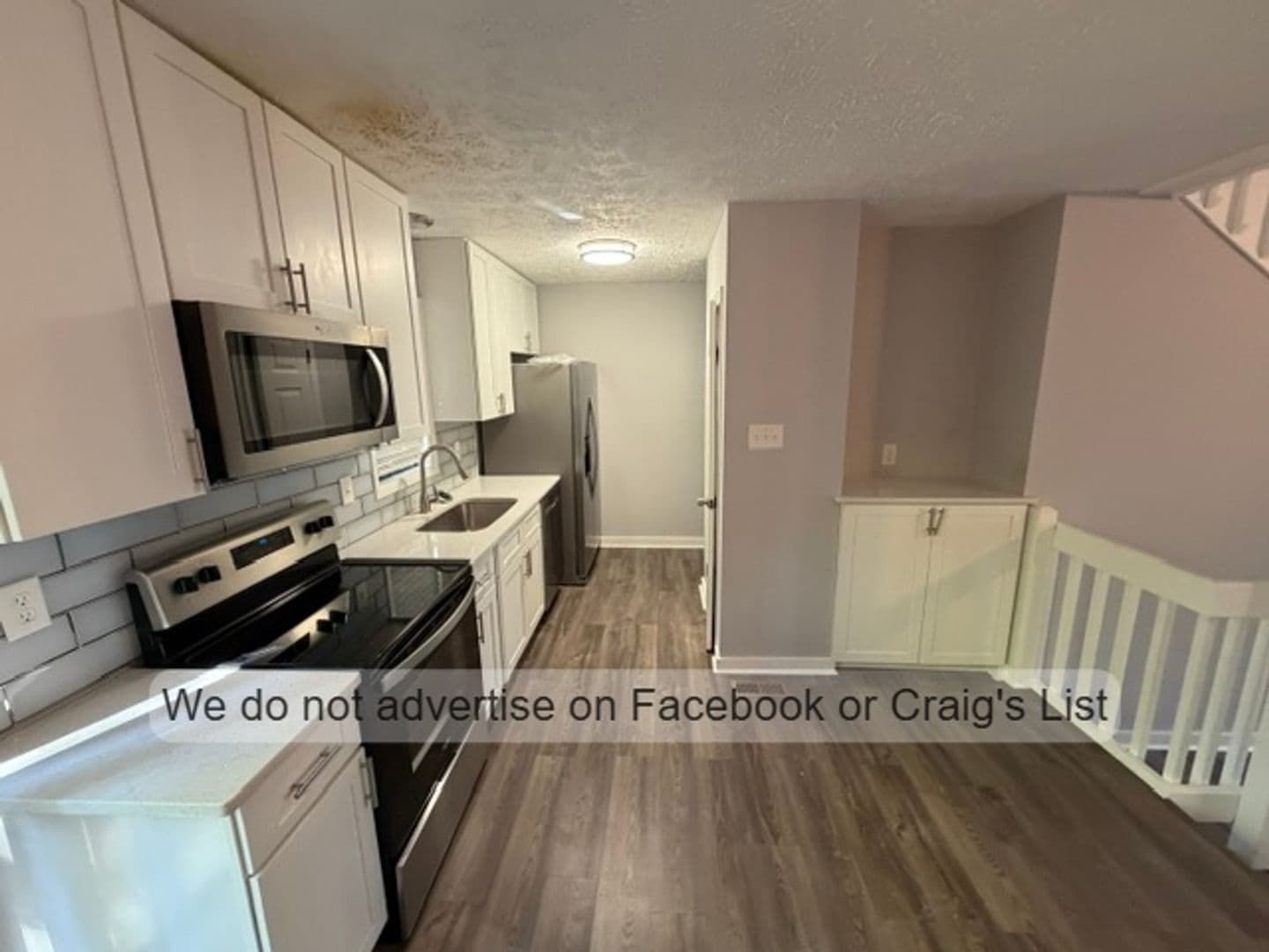 Fayetteville House: 6469 Kelmscot Court
