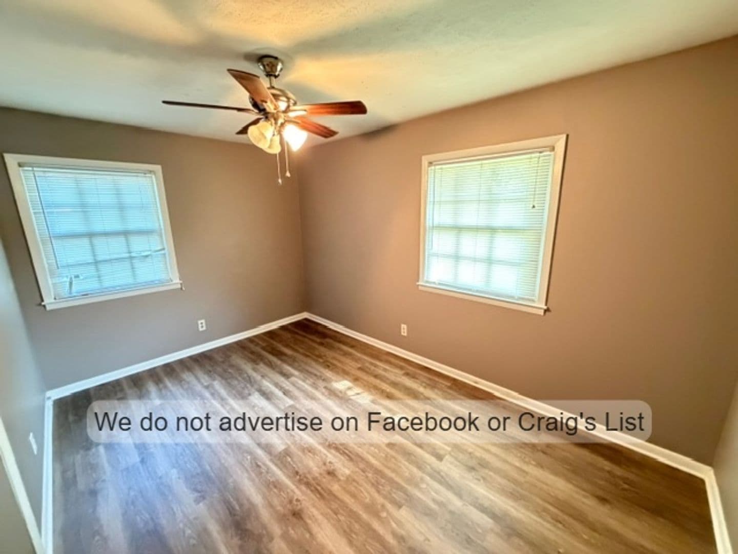 Fayetteville House: 806 Hicks Avenue