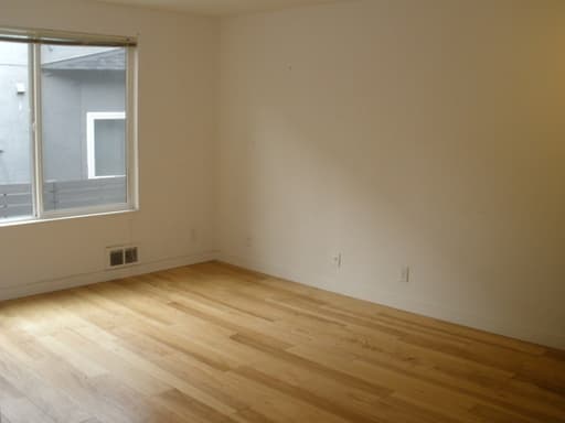Seattle Apartment: 1404 25th Ave Apt#1-11