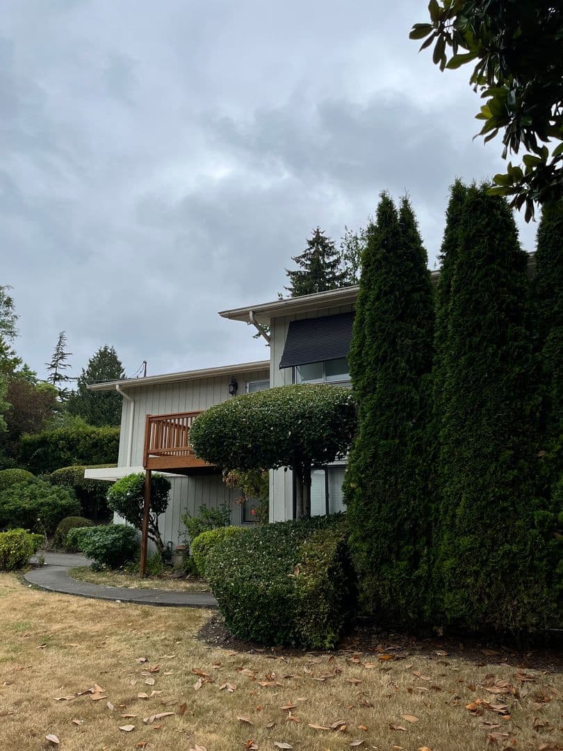 Mercer Island House: 3038 65th Pl SE