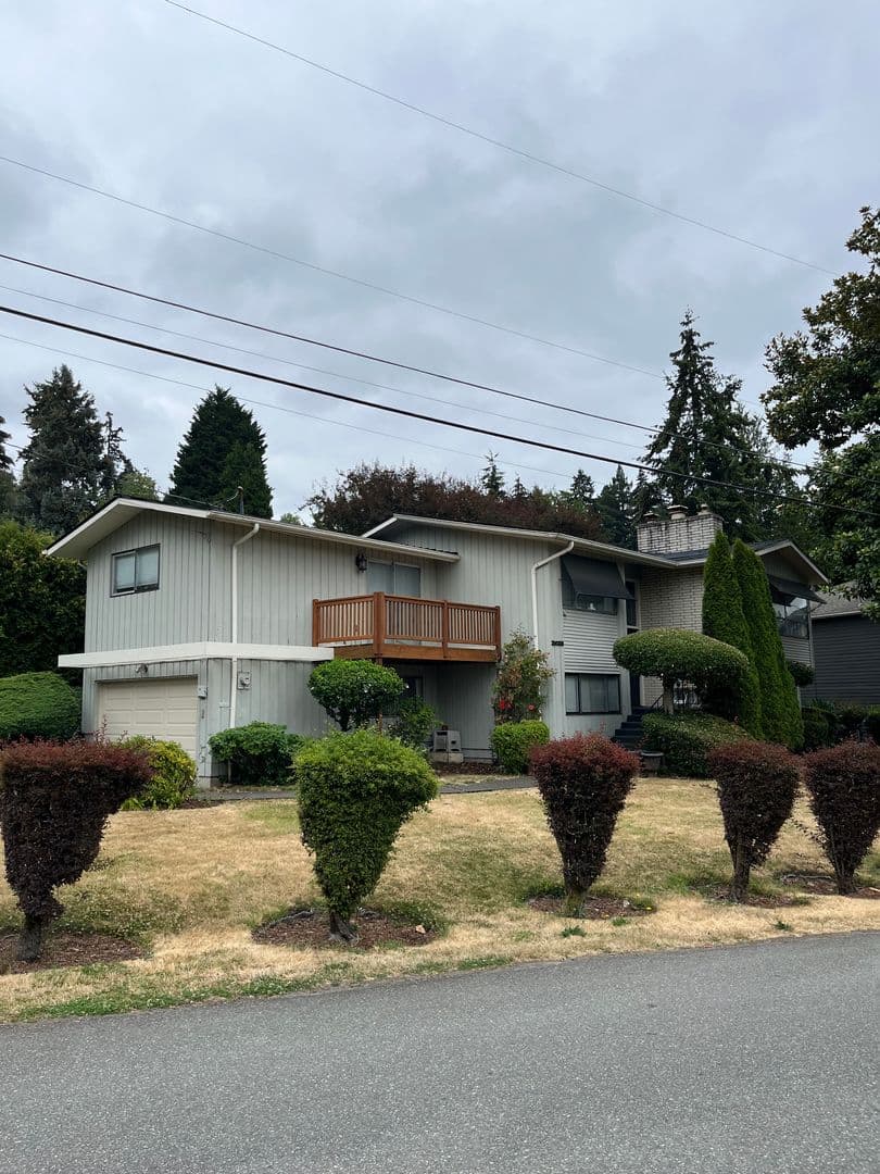 Mercer Island House: 3038 65th Pl SE