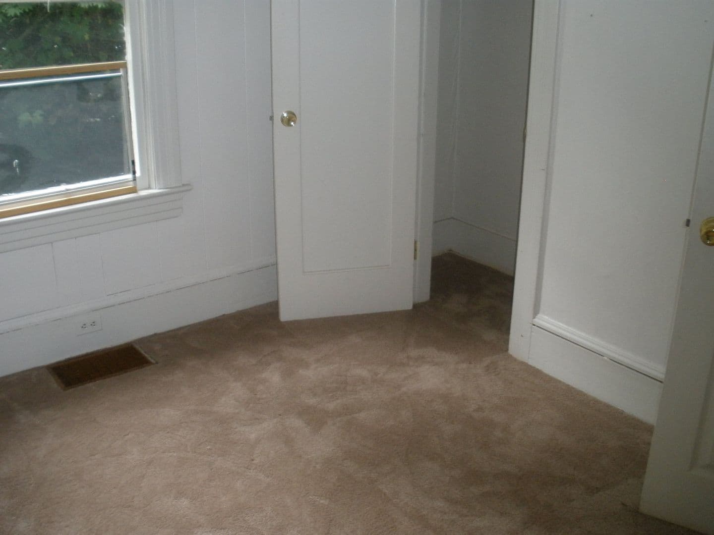 Seattle House: 1806 E Prospect St