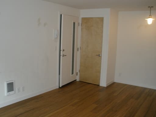 Seattle Apartment: 1404 25th Ave Apt#1-11