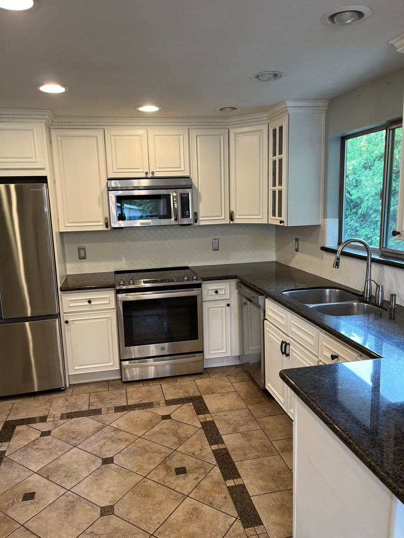 Mercer Island House: 3038 65th Pl SE