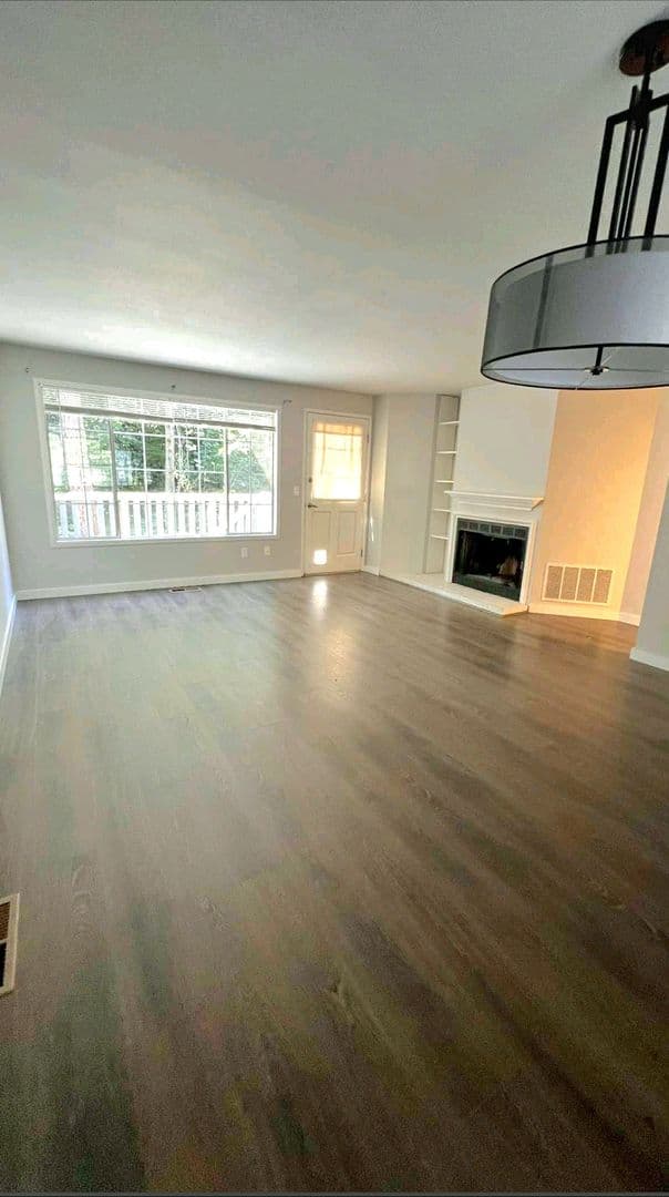 Kirkland Townhome: 10231 NE 129th Ln