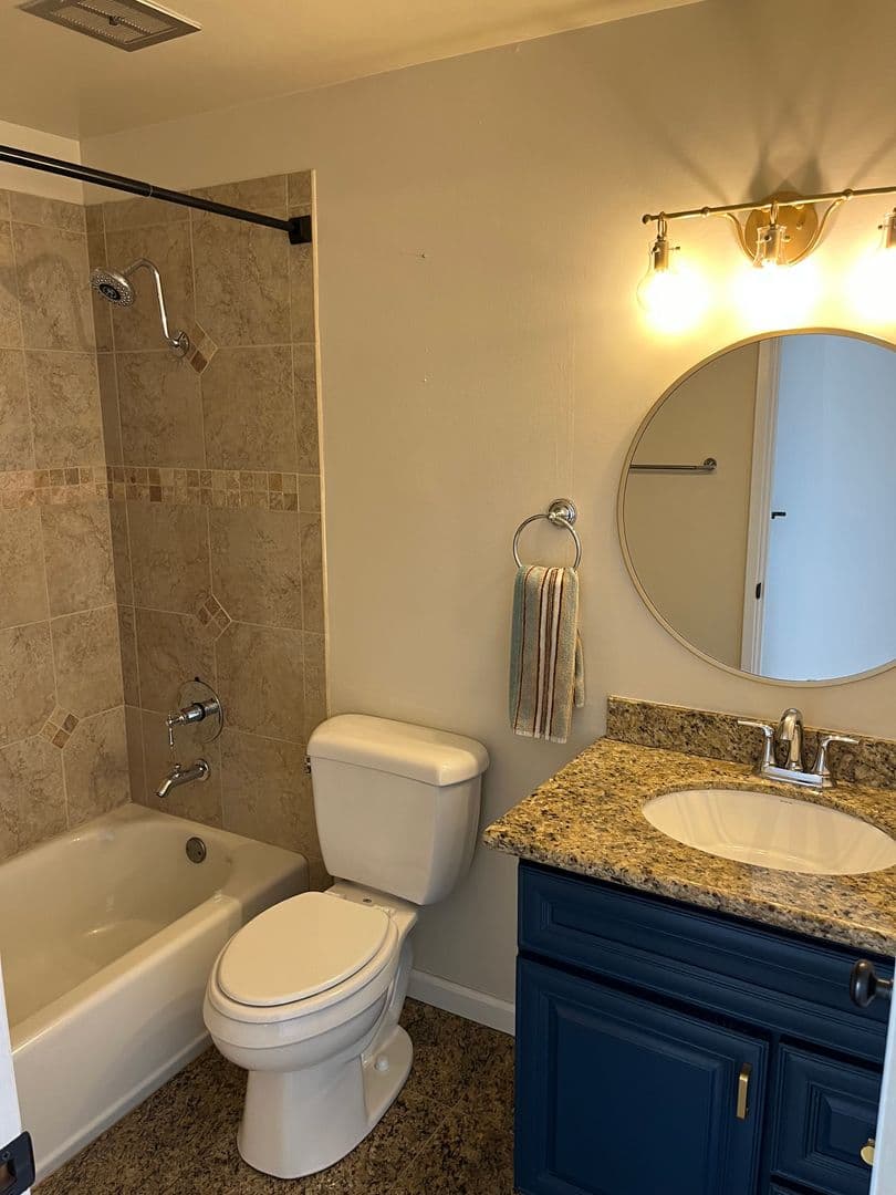 Mercer Island House: 3038 65th Pl SE
