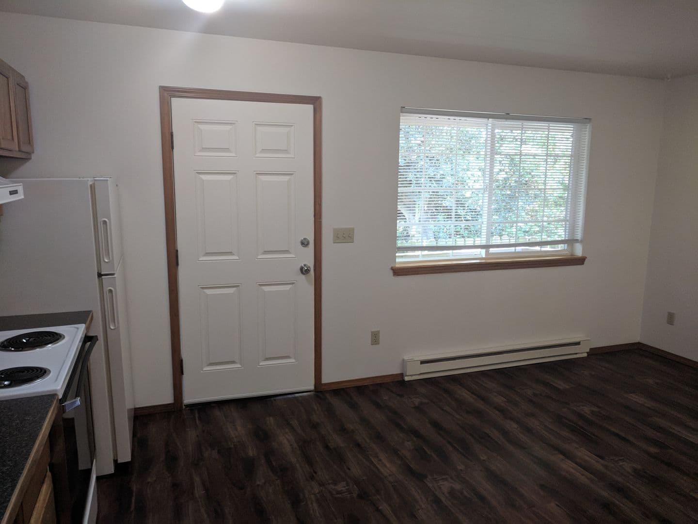 Bellingham Apartment: 3335 Northwest Ave.