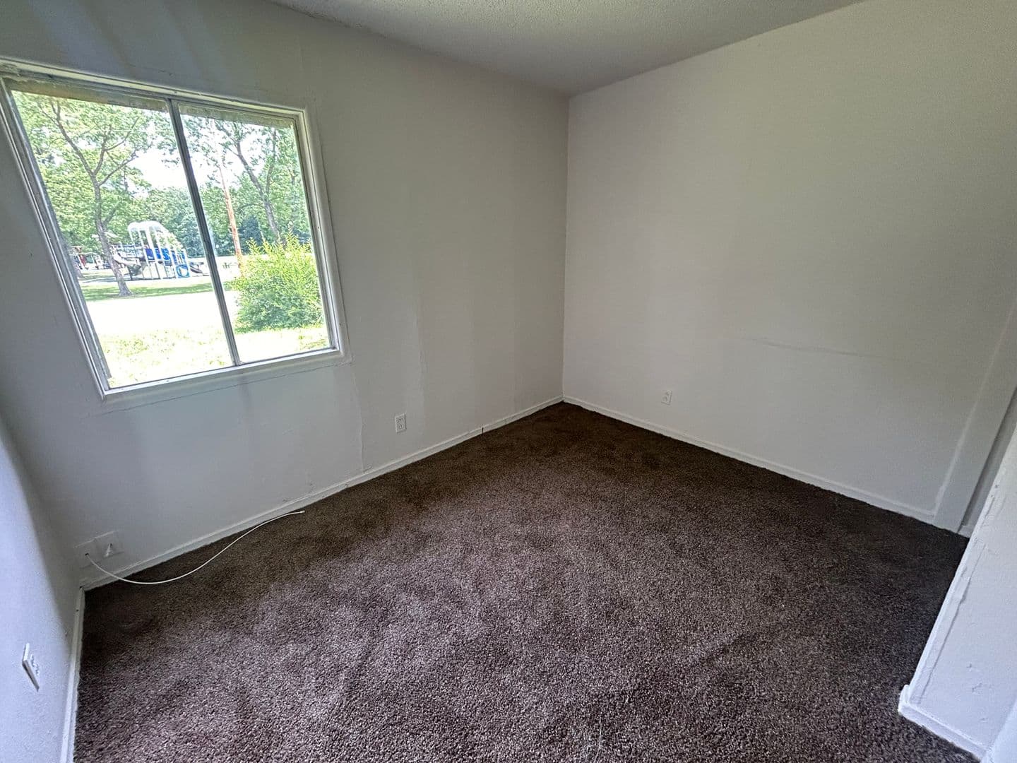 Topeka House: 317 SE Arter