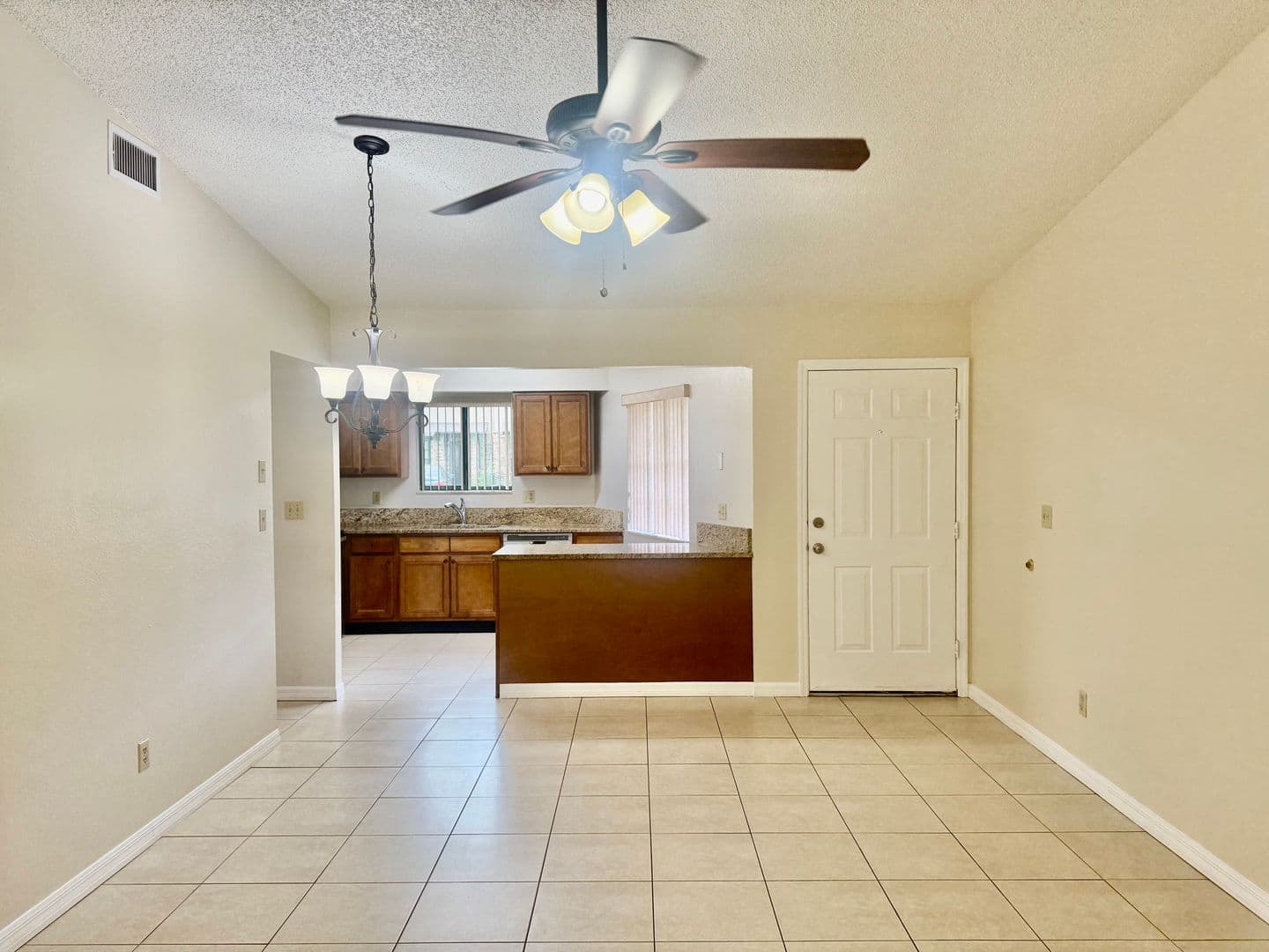Kissimmee House: 1805 Foxhall Circle
