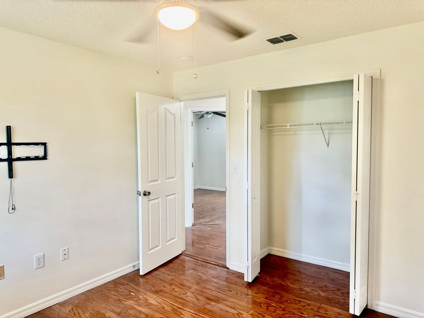 Davenport House: 5624 Mandarin Ct