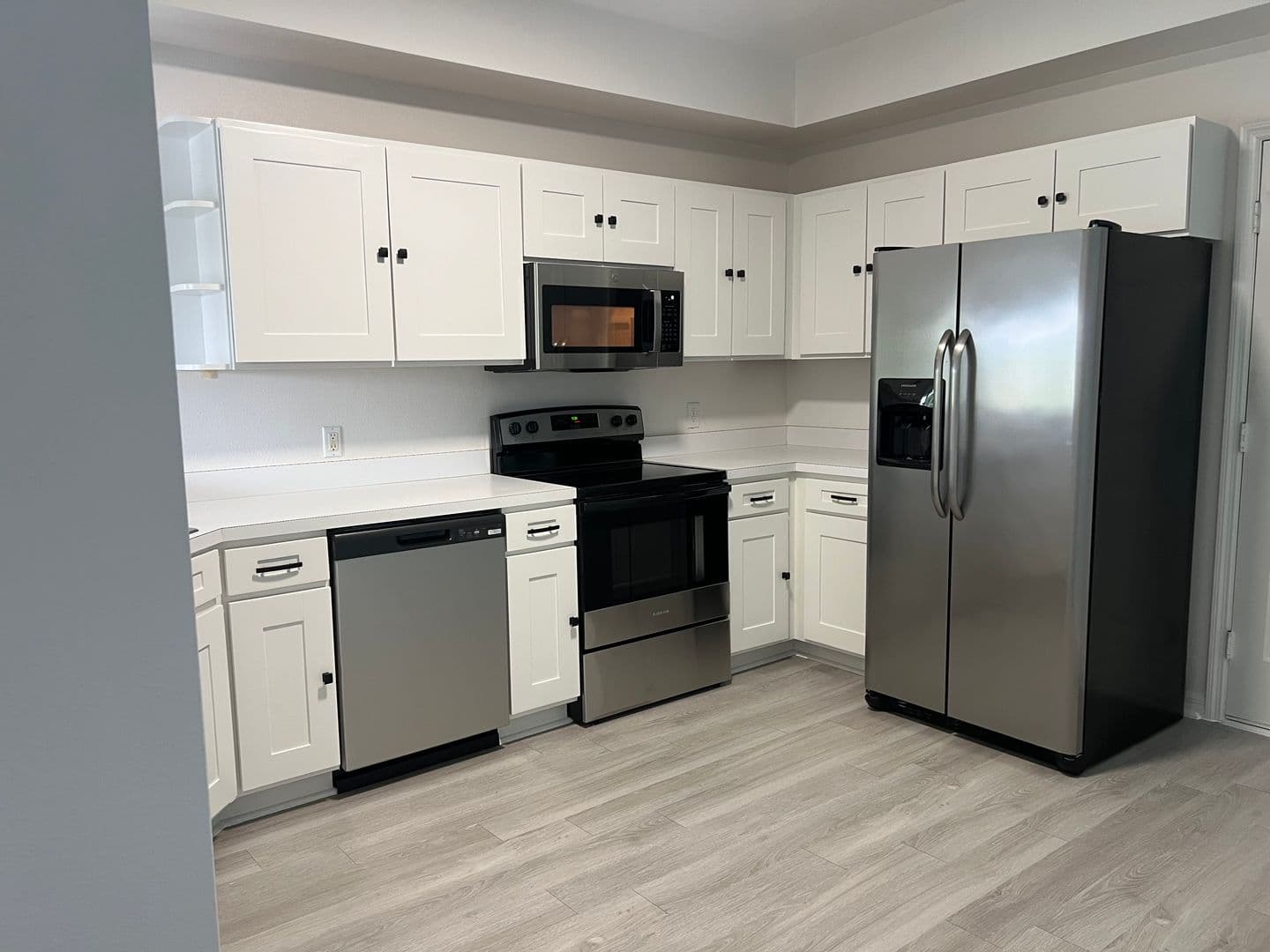 Davenport Condo: 423 Eagle Ridge Dr.