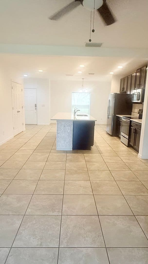 Davenport Townhome: 251 Annabelle Way