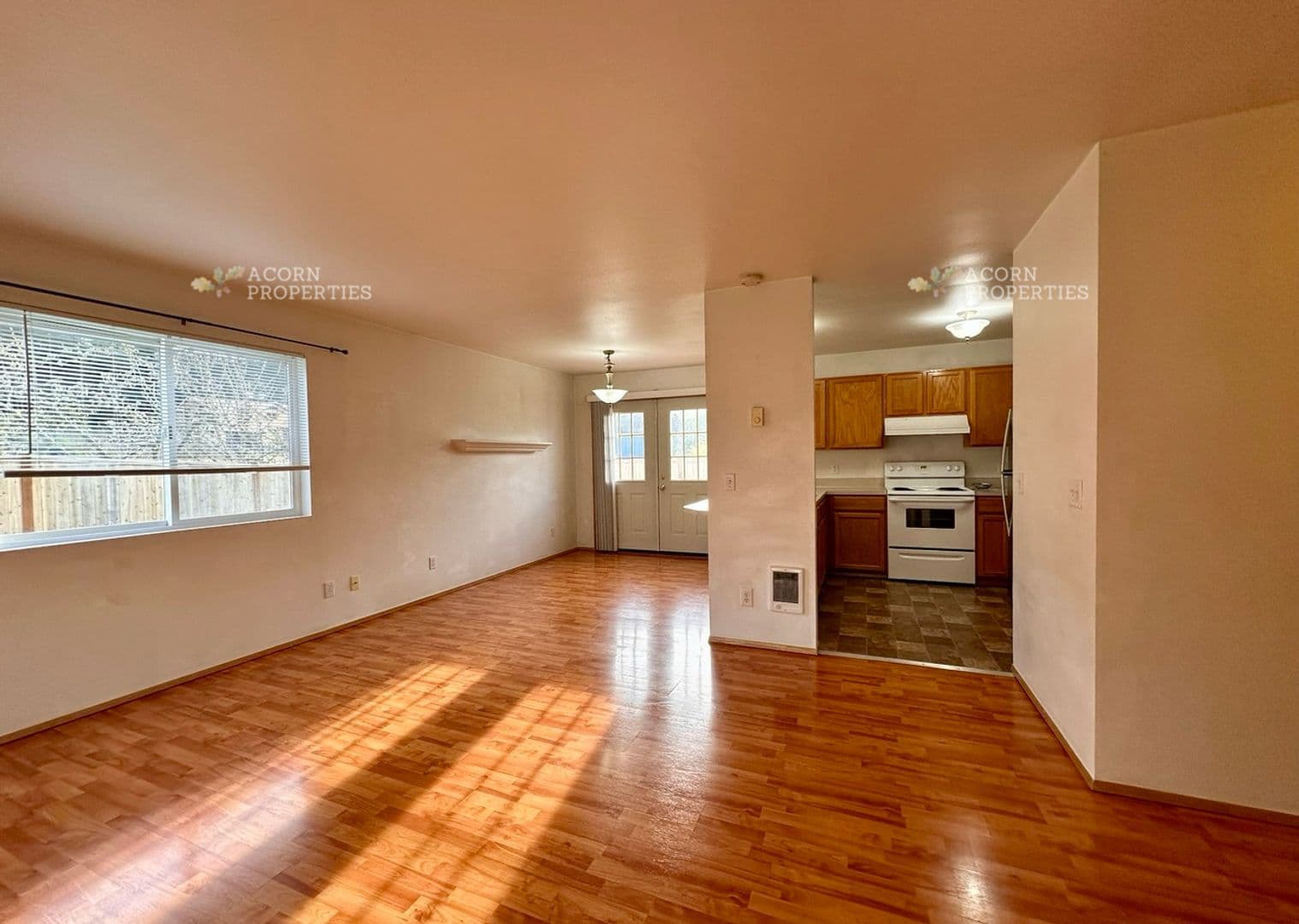 Coupeville House: 402 NW Meadow Court