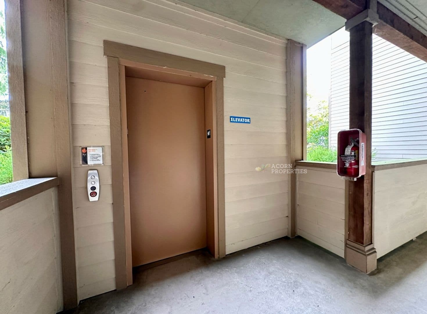 Oak Harbor Condo: 1850 SW Scenic Heights Street #B101