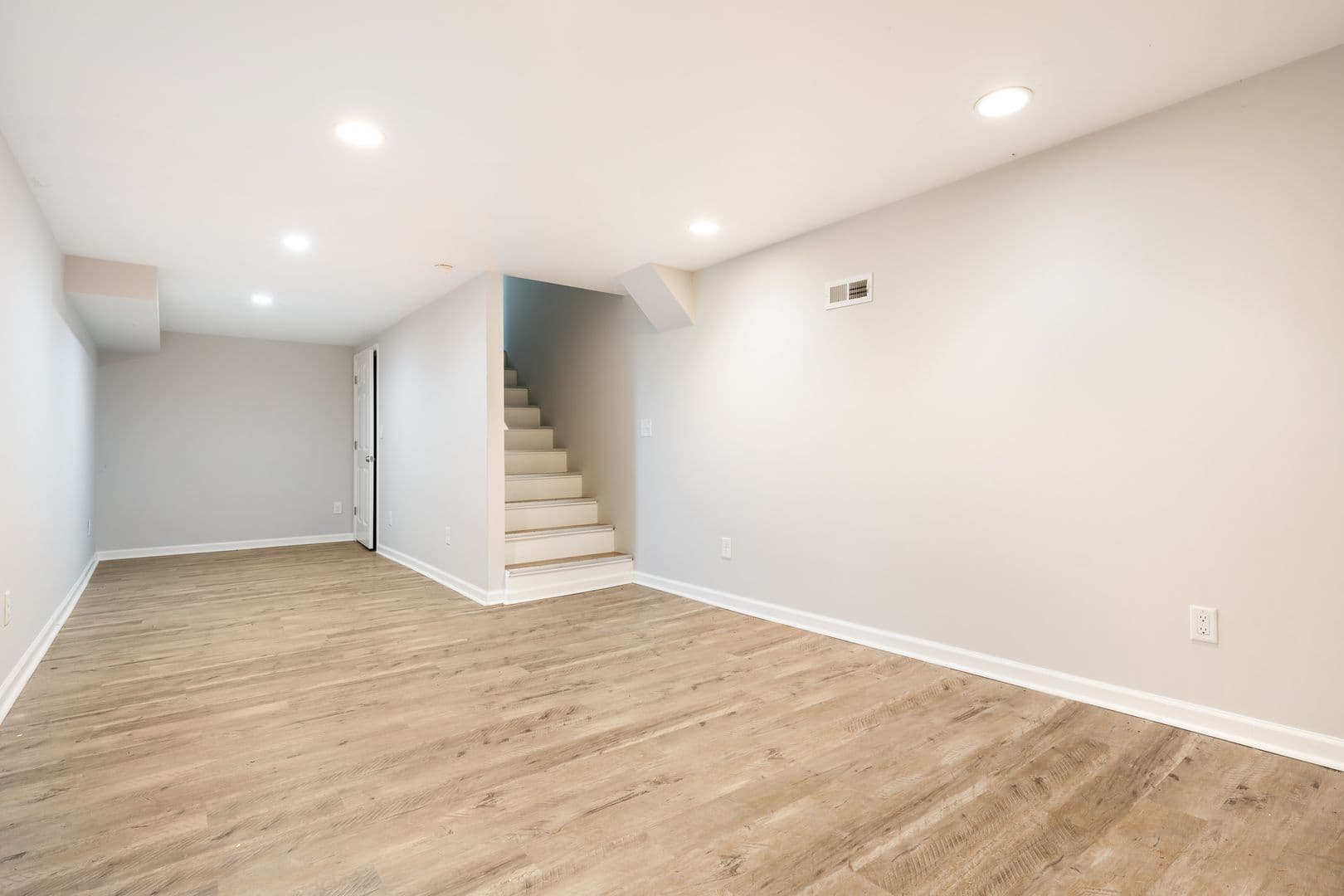 Durham House: 1312 S Roxboro St