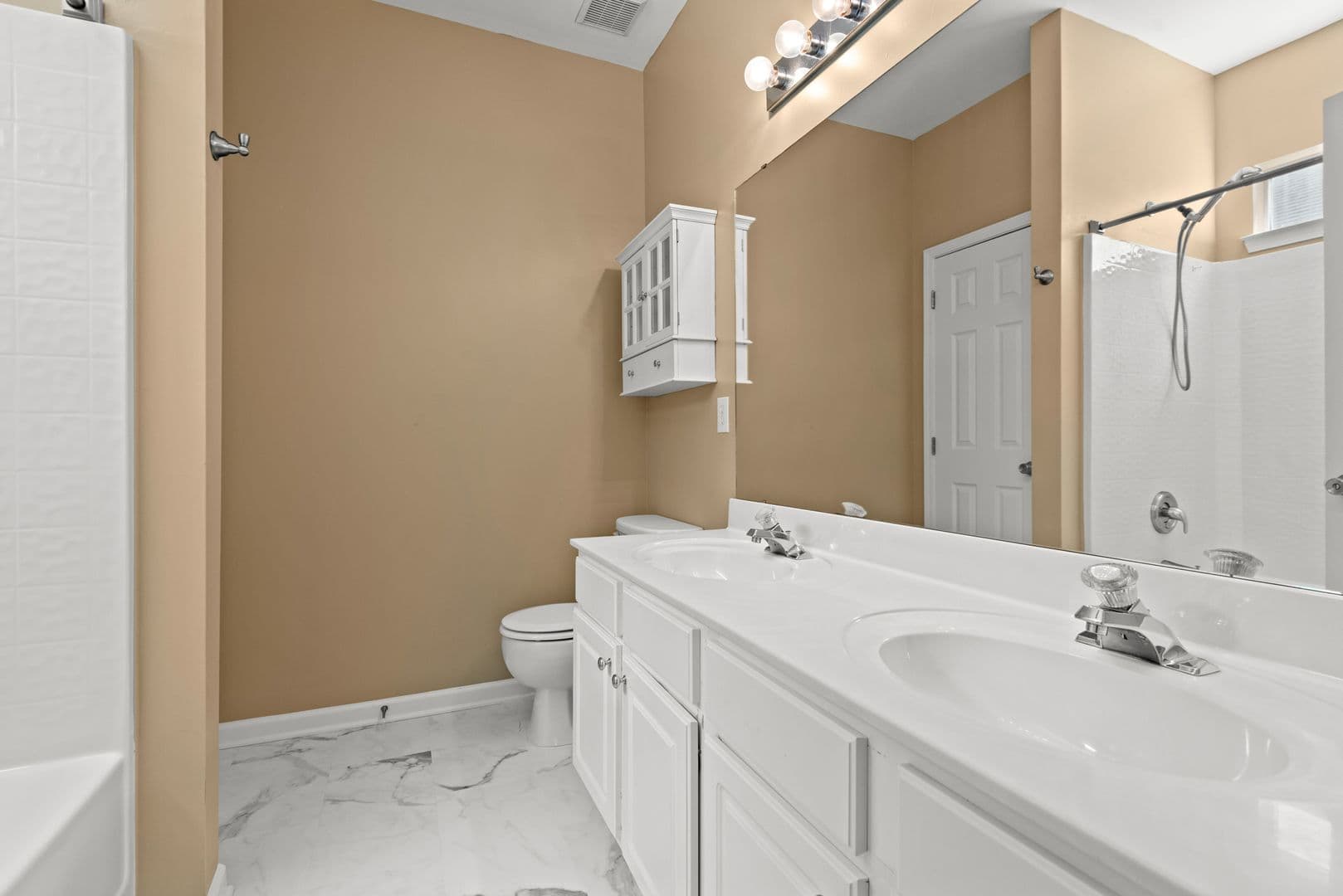 Durham House: 2225 Gablefield Lane