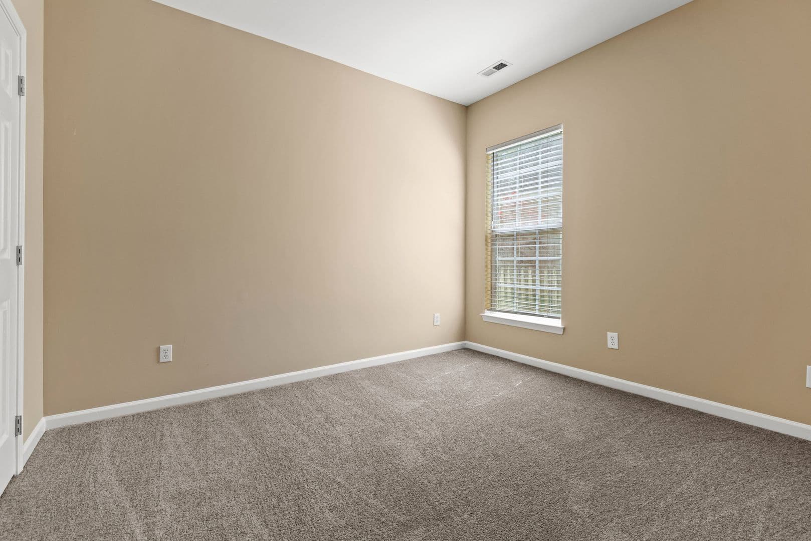 Durham House: 2225 Gablefield Lane