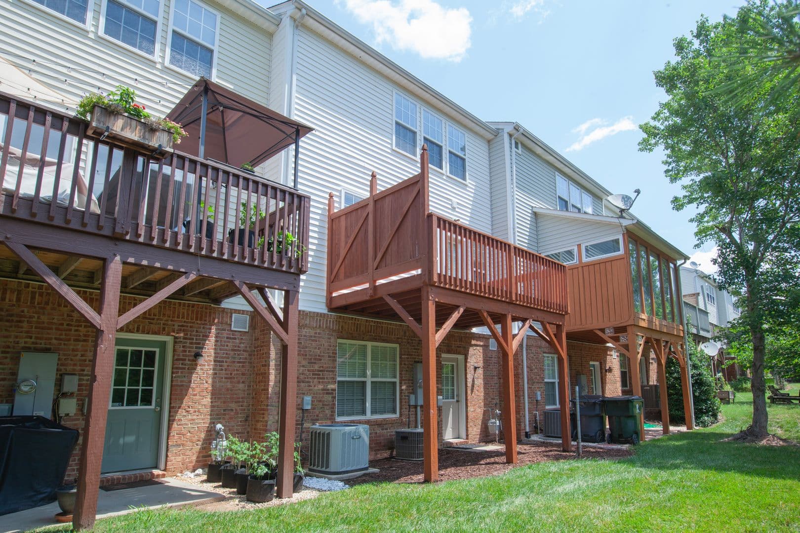 Morrisville House: 102 Chandler Chase Ct