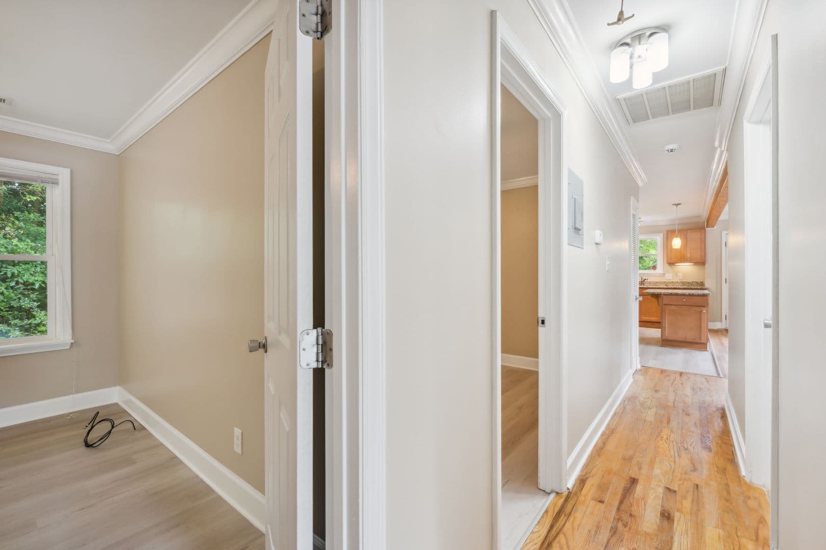 Durham House: 4 Zepher Pl