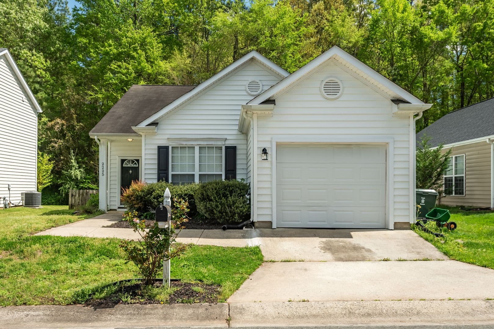 Durham House: 2225 Gablefield Lane