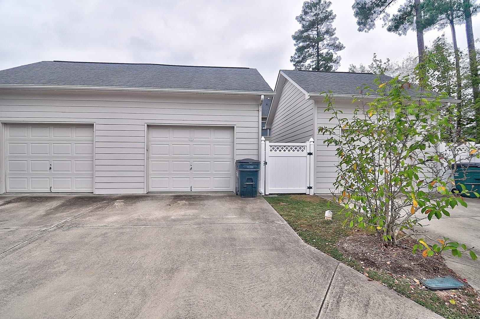 Chapel Hill House: 20021 Roark Hoey Loop