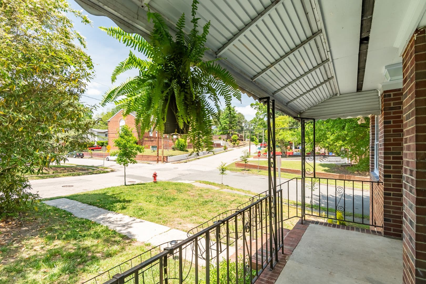 Durham House: 1403 Lincoln St