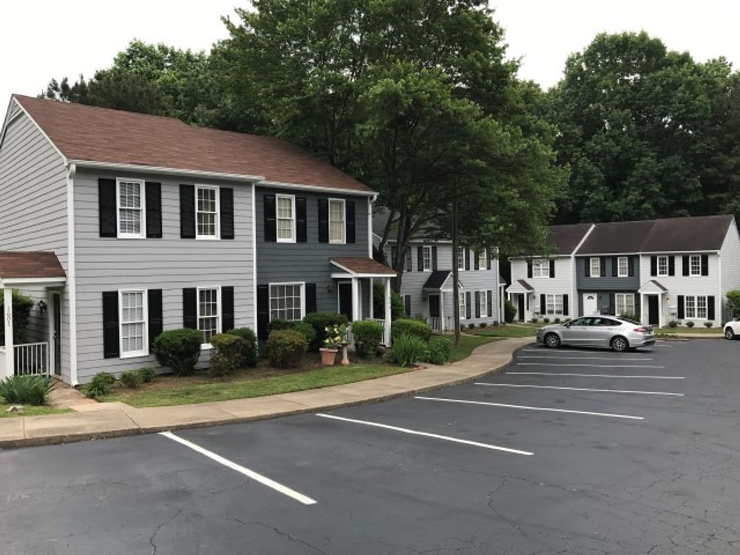 Raleigh Apartment: Pinna Ct and Hammock Pl