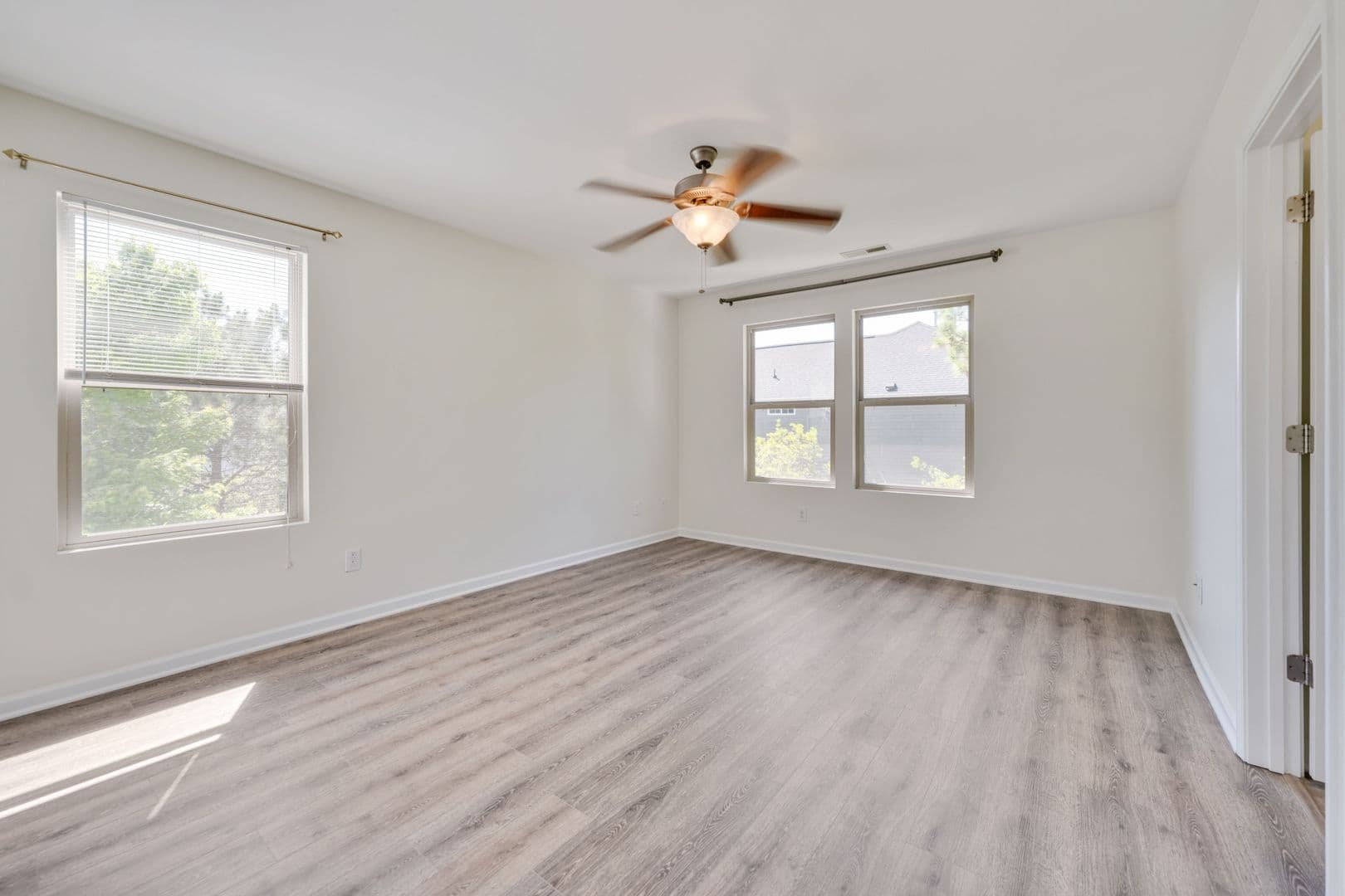Durham House: 11 Moss Grove Ln