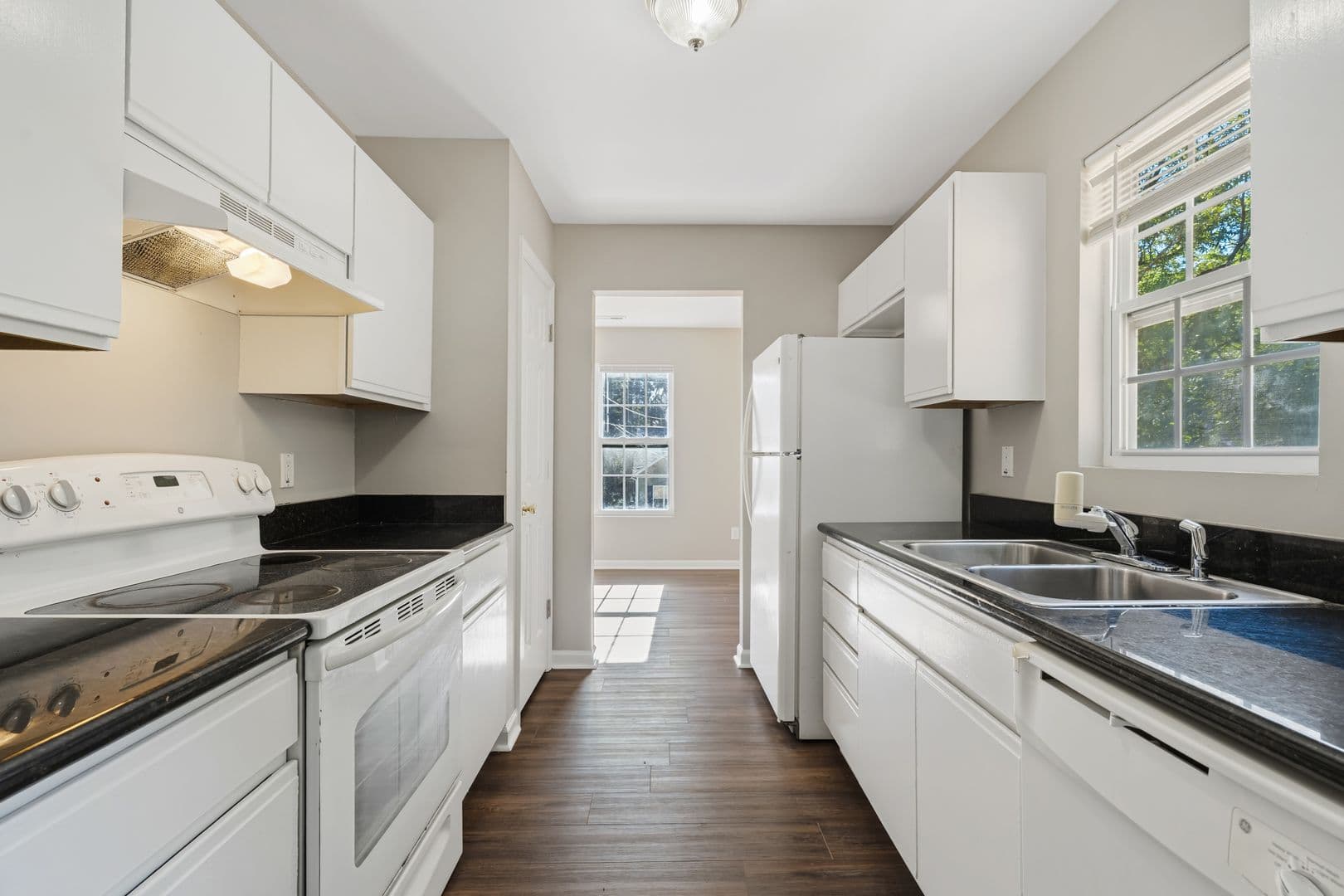 Clayton House: 408 Cooper St