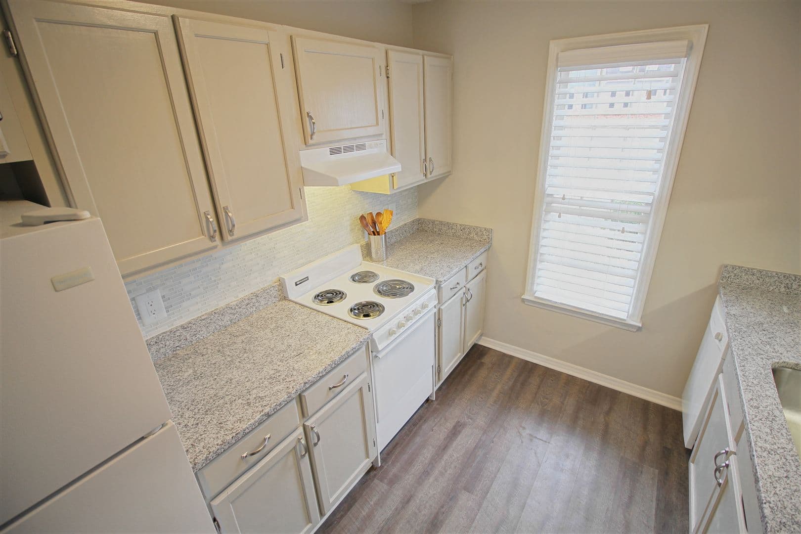 Raleigh Apartment: Pinna Ct and Hammock Pl