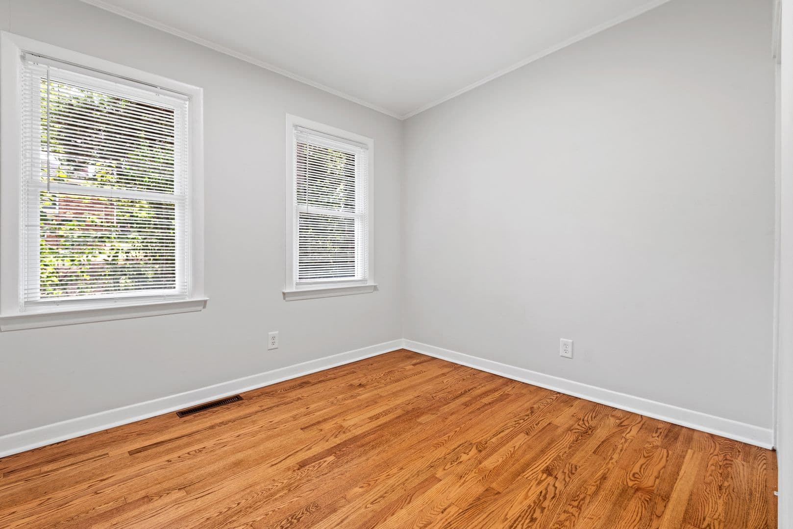 Raleigh Apartment: 2703 Ashland St