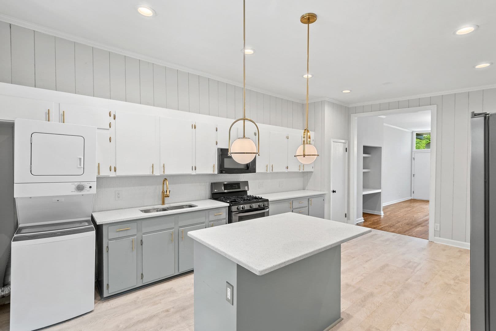 Raleigh Apartment: 2703 Ashland St